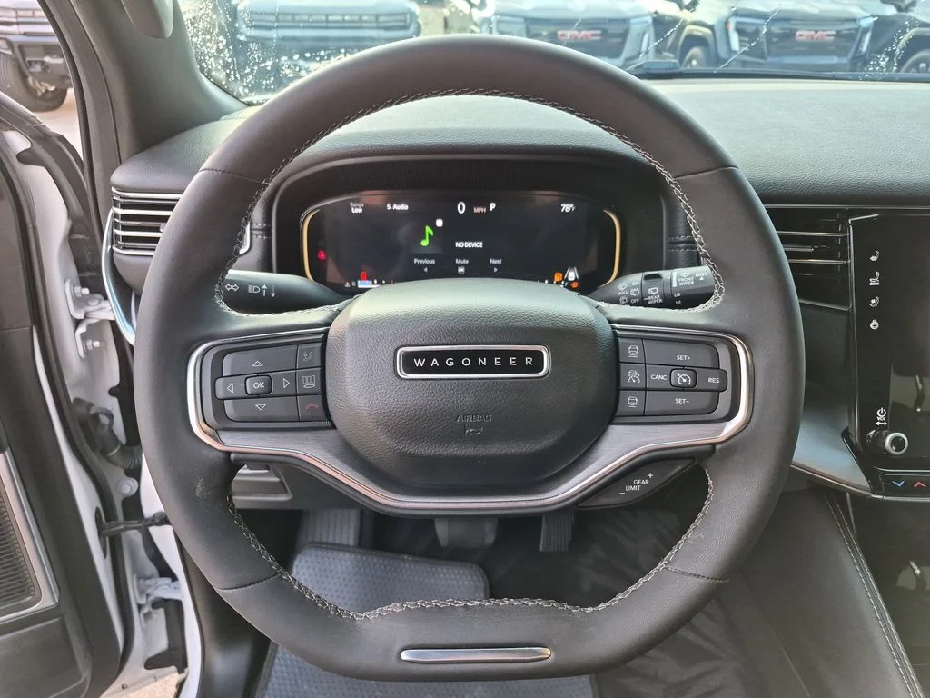 Used 2023 White Jeep Base image 23