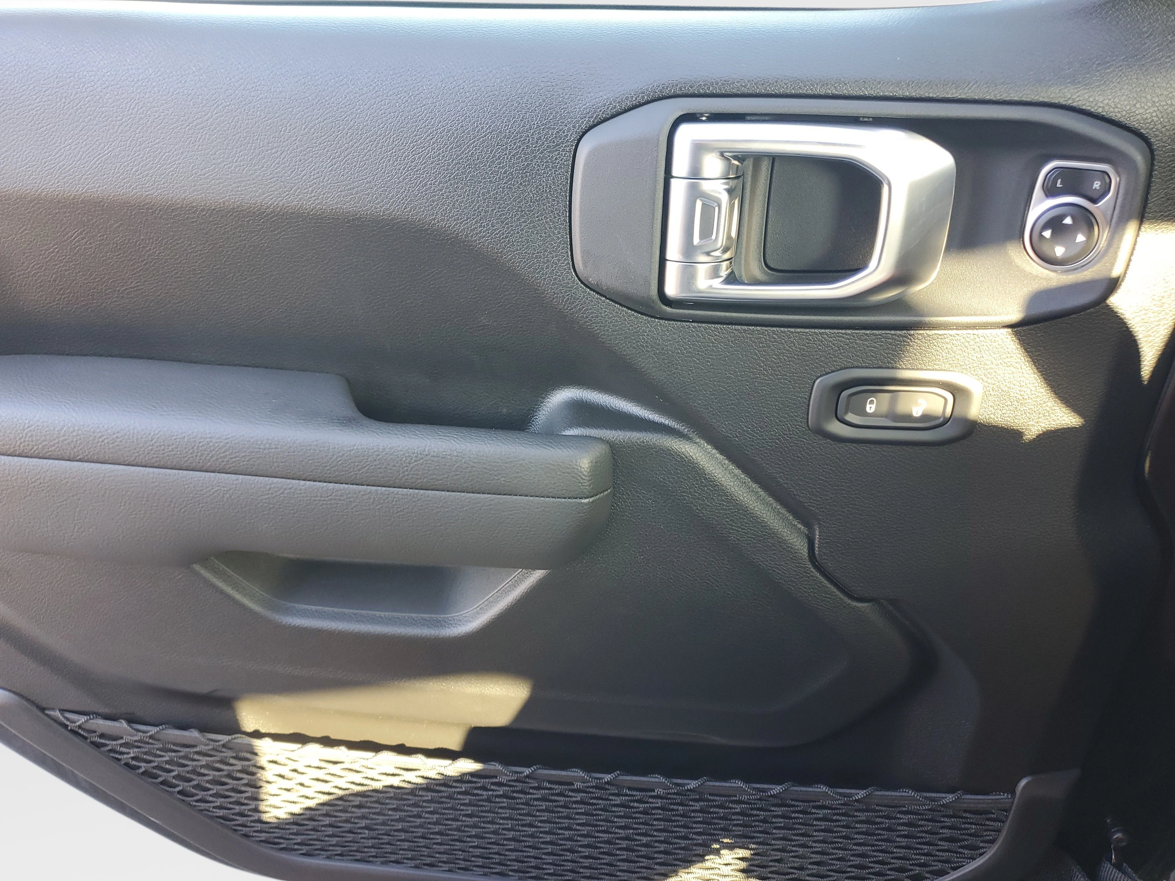 Used 2026 Black Jeep Rubicon image 25