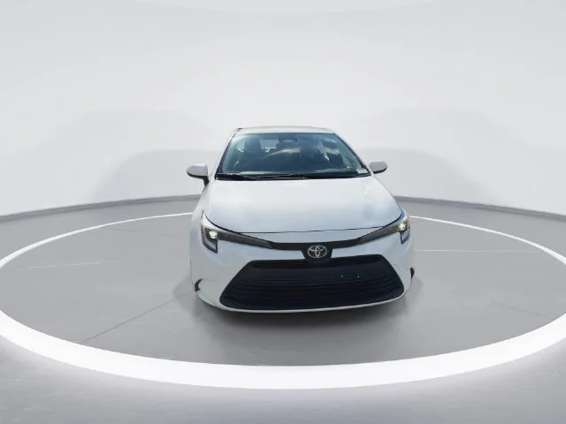 Used 2023 White Toyota LE image 3