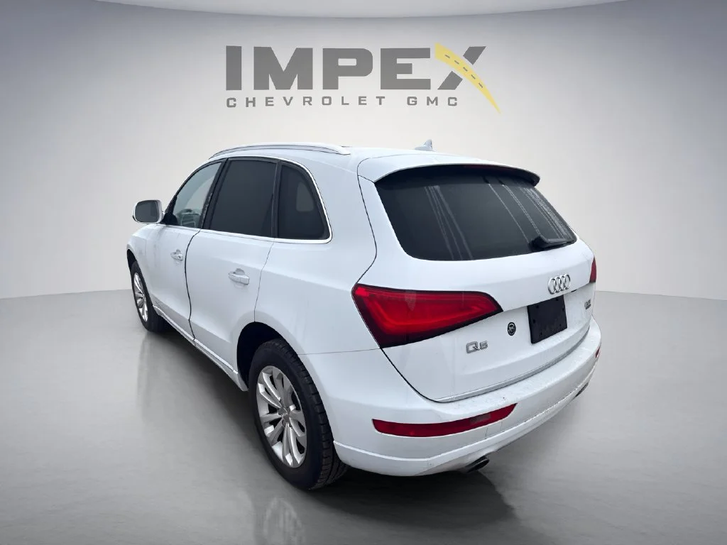 Used 2017  Audi Premium image 3