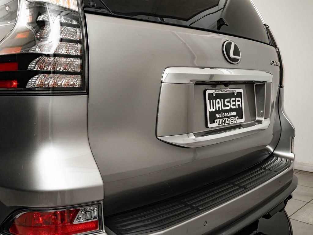 Used 2023 Atomic Silver Lexus 460 image 18