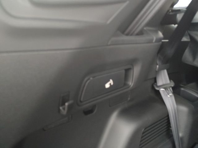 New 2026 Black Mitsubishi ES image 31