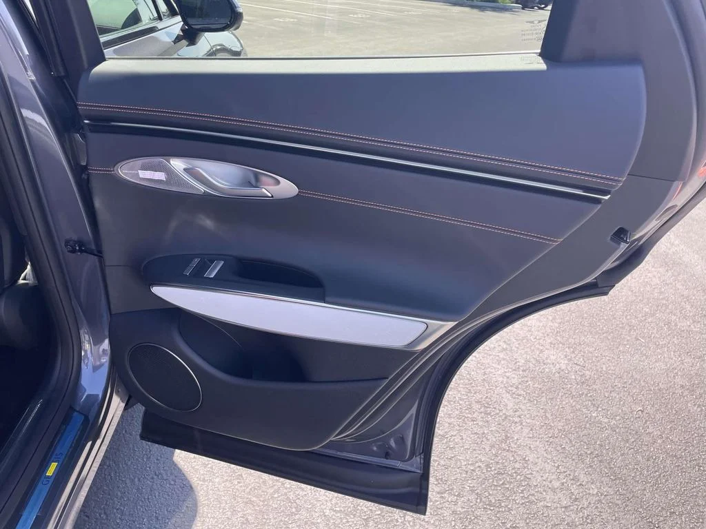 New 2026 Blue Genesis 2.5T Sport Prestige image 19