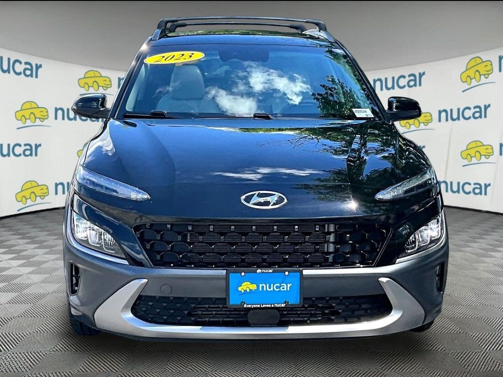 Used 2023 Black Hyundai Limited image 2