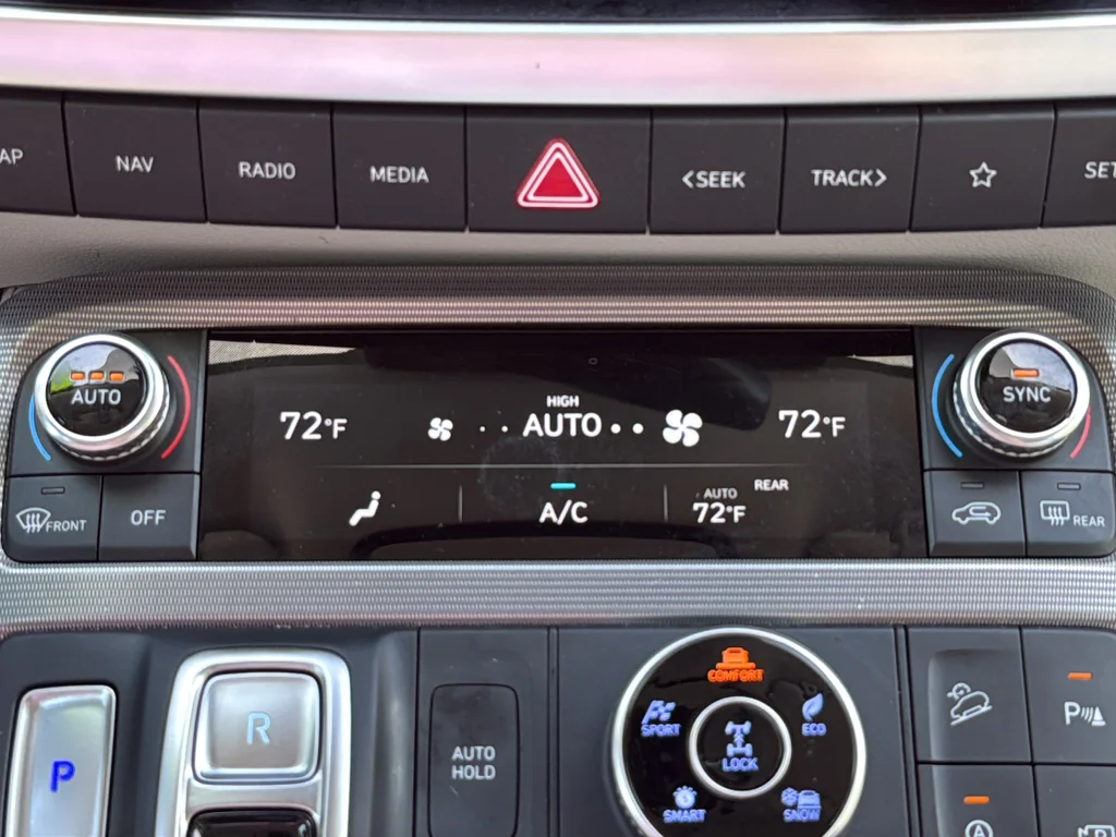 Used 2023 Black Hyundai Calligraphy image 27