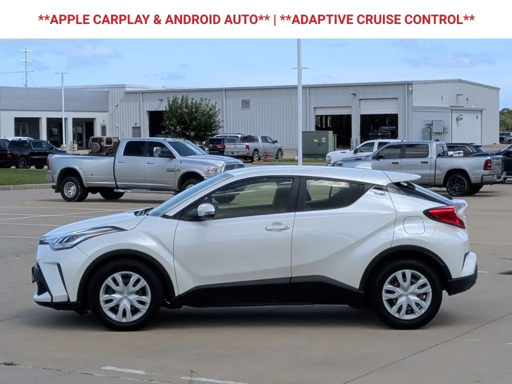 Used 2020 White Toyota LE image 5