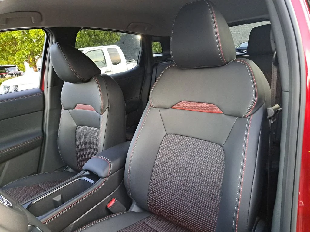 2026 Nissan KICKS SR - Photo 20