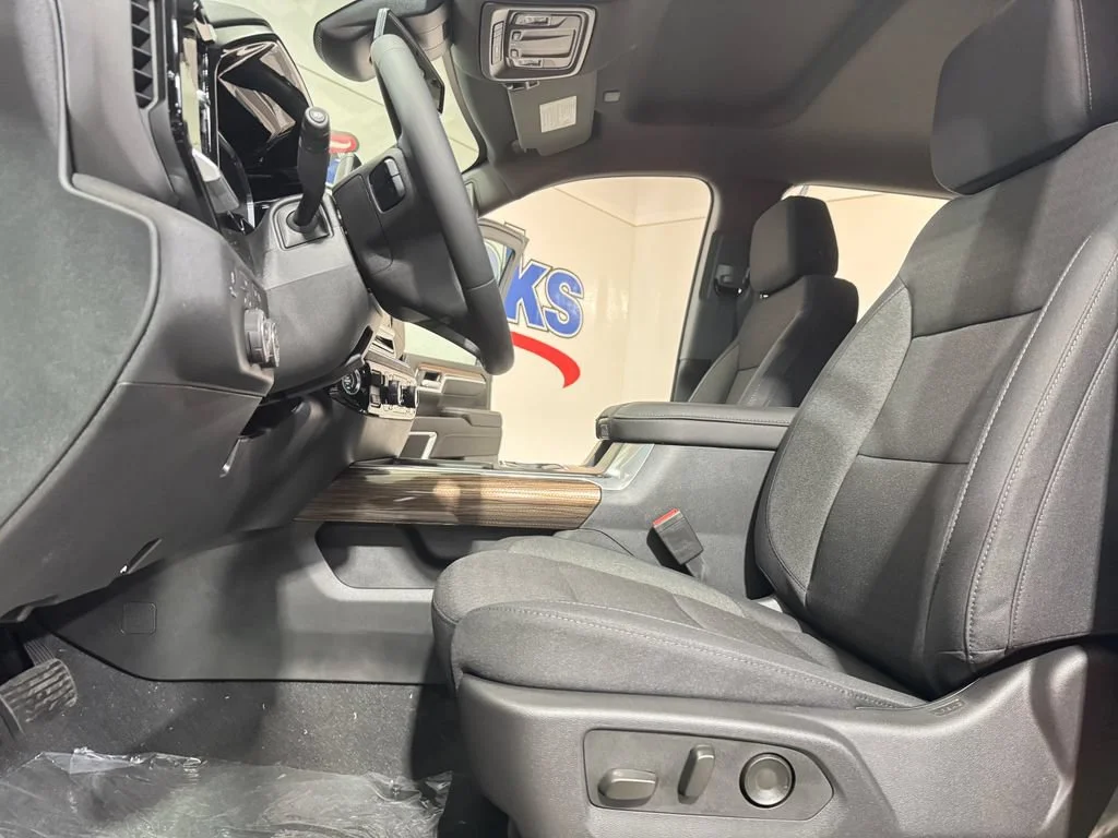 2026 Chevrolet Silverado 2500 HD LT - Photo 8