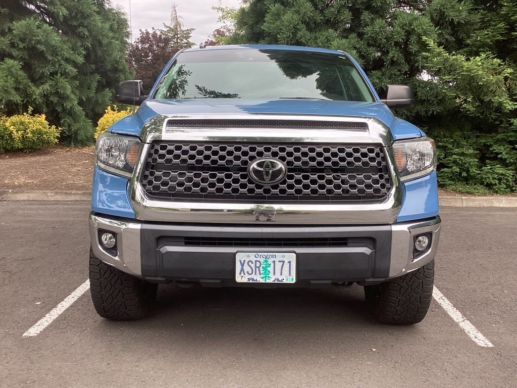 Used 2019 Blue Toyota SR5 image 17