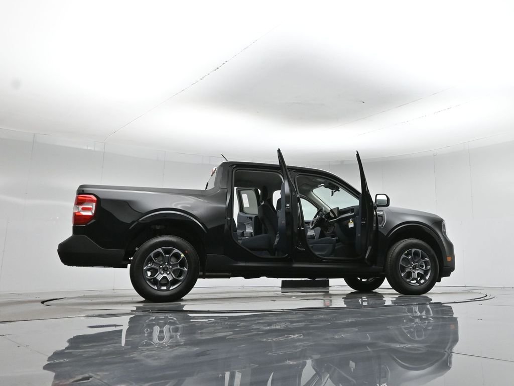 New 2026 Shadow Black Ford XLT image 49