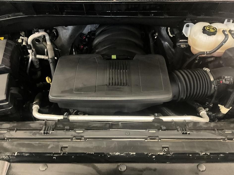 Used 2022 Black Chevrolet High Country image 7