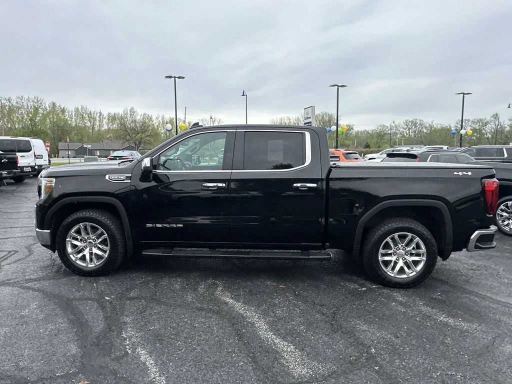 Used 2021 Black GMC SLT image 5