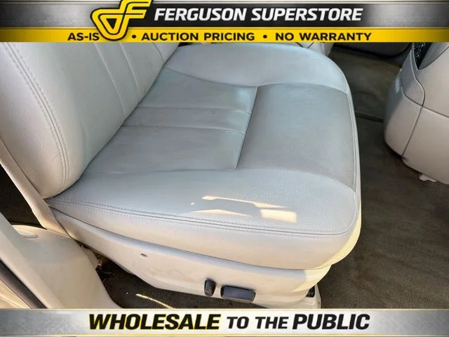 Used 2006 Gold Chrysler Touring image 26