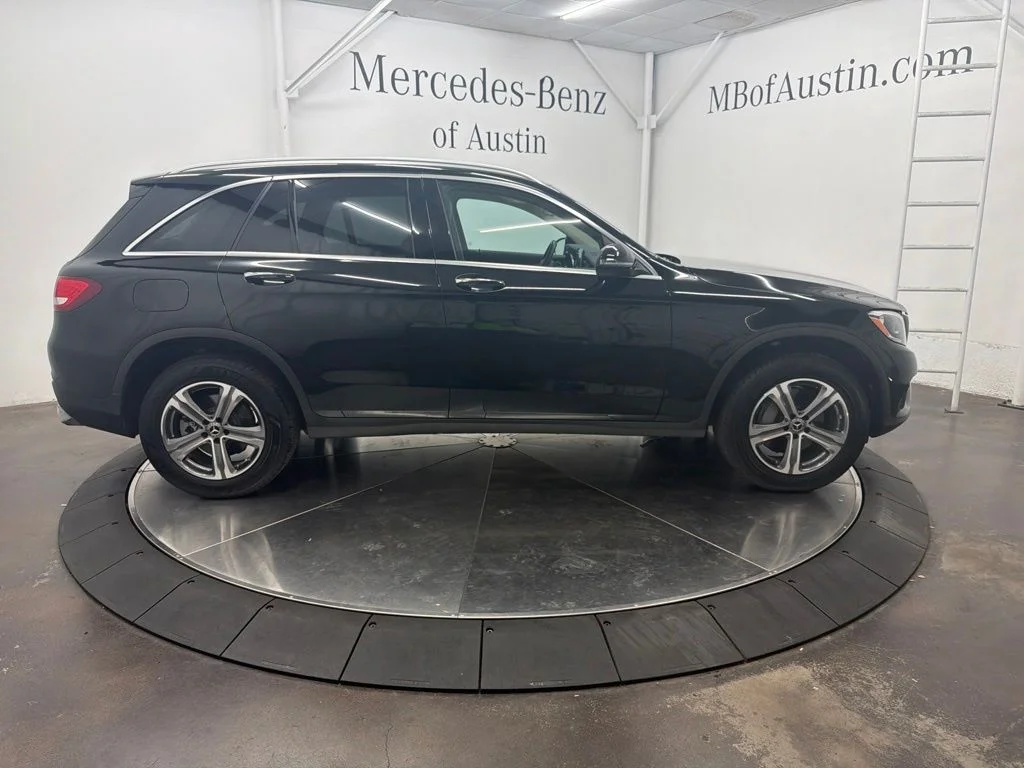 Used 2018  Mercedes-Benz GLC 300 image 8