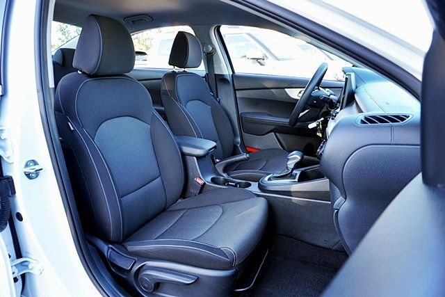 Used 2023 White Kia LX image 10