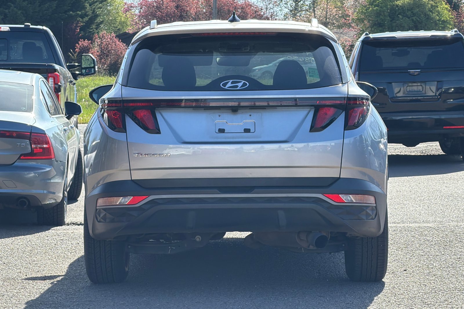 Used 2024 Shimmering Silver Hyundai SEL image 5