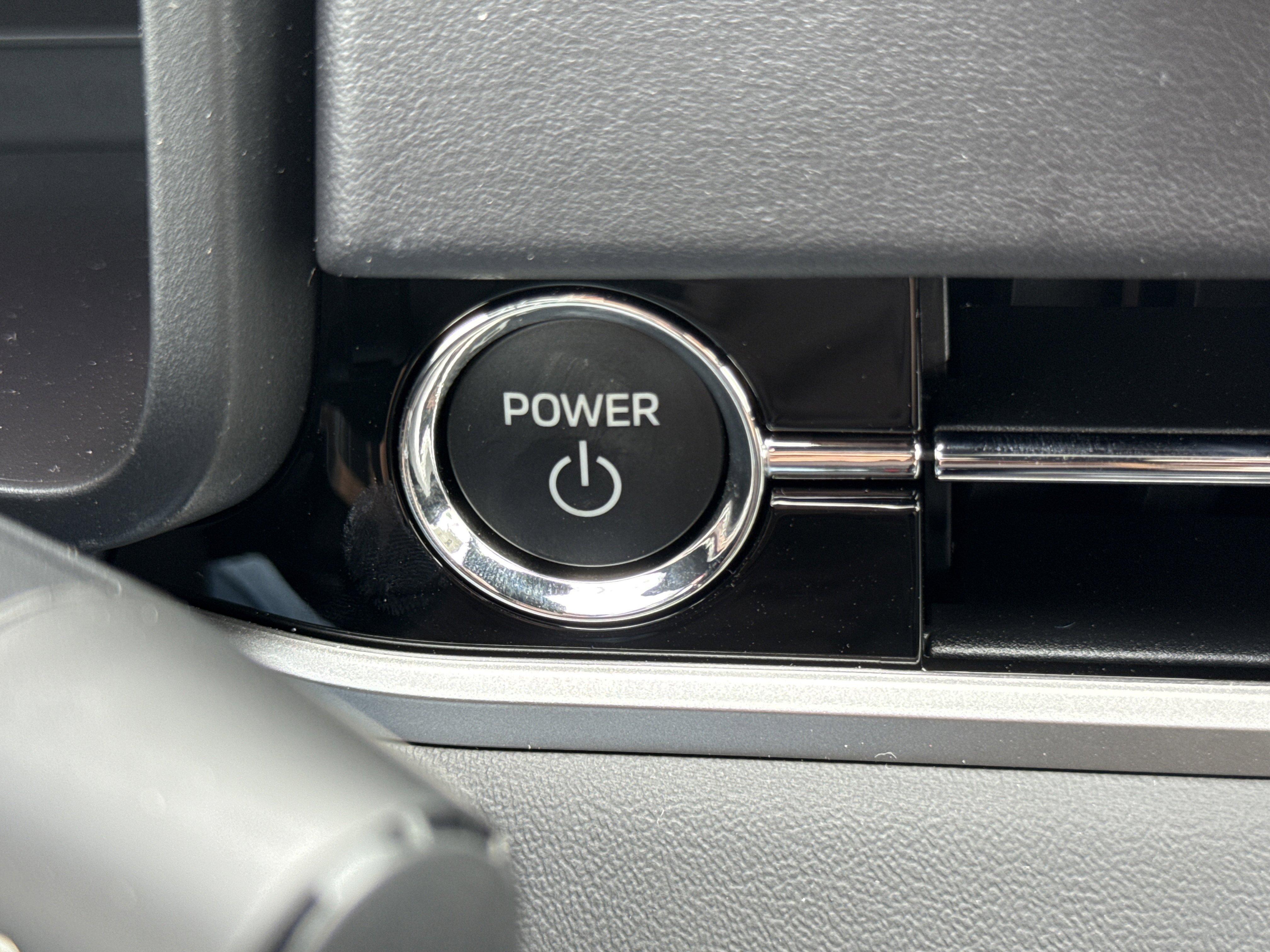 New 2026 Alpine Frost Nissan Platinum AWD image 20