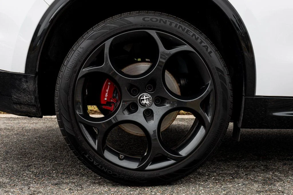 2024 Alfa Romeo Stelvio Veloce - Photo 15