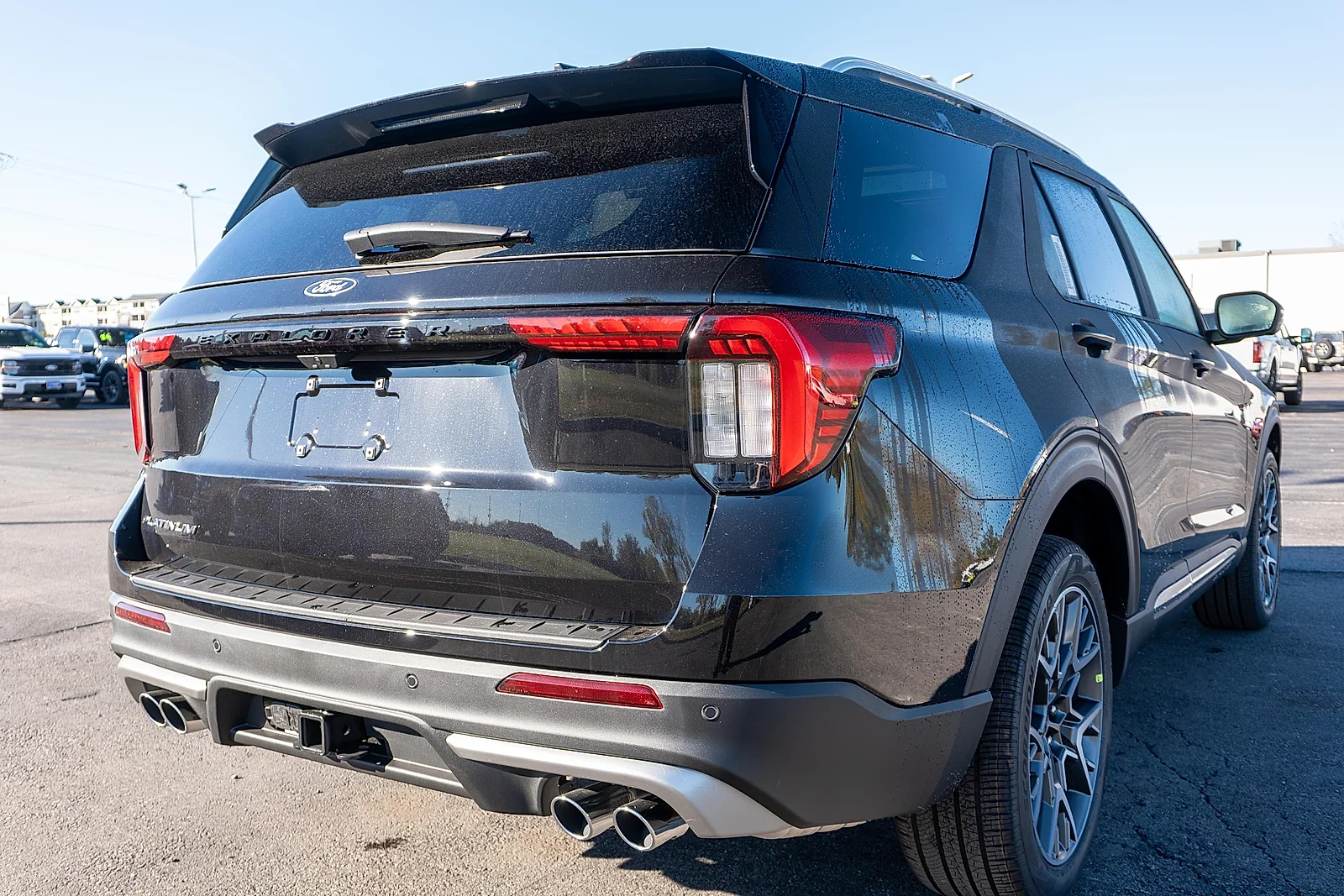 New 2027 Agate Black Metallic Ford Platinum™ image 5