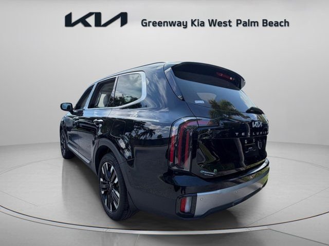 Used 2025 Black Kia SX image 5