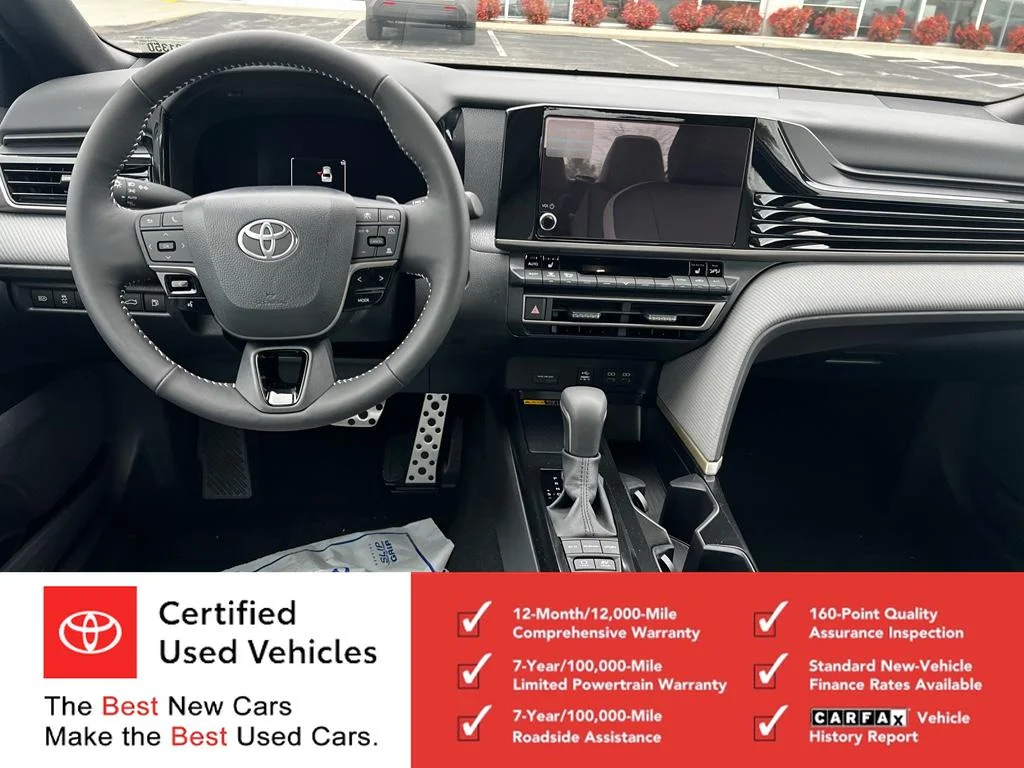 2026 Toyota Camry SE - Photo 9