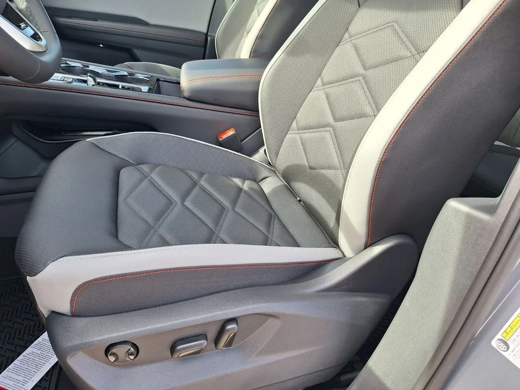 New 2026 Gray Volkswagen 2.0T Peak Edition image 10