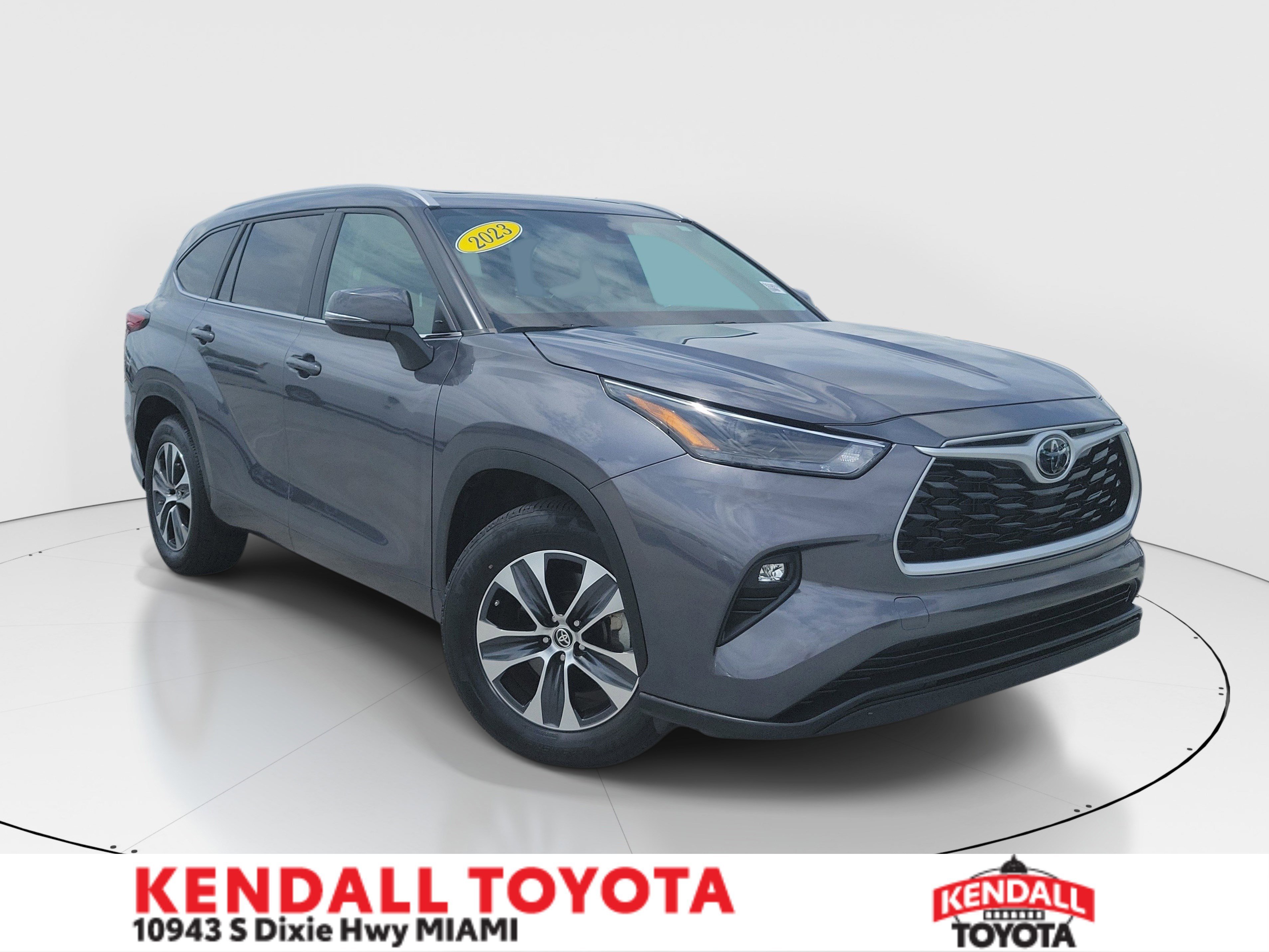 Used 2023 Magnetic Gray Metallic Toyota XLE image 1