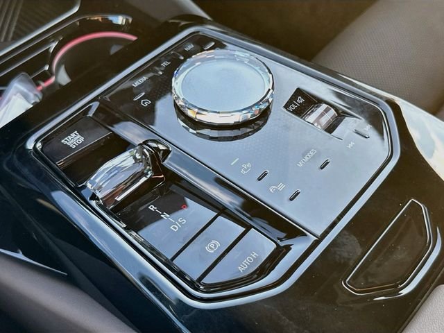 New 2027 Gray BMW 550e xDrive image 12
