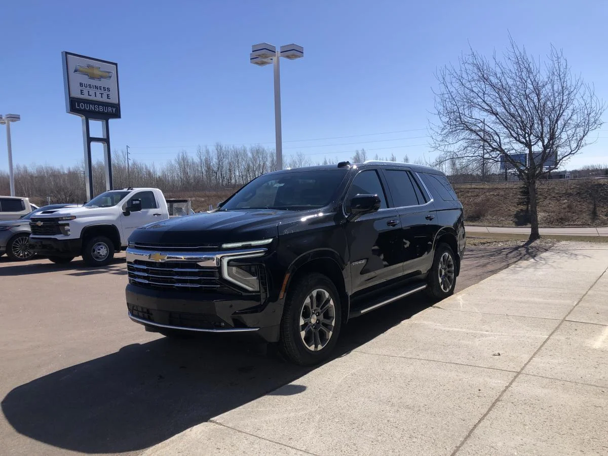 New 2026 Black Chevrolet 4WD 4dr LT image 4