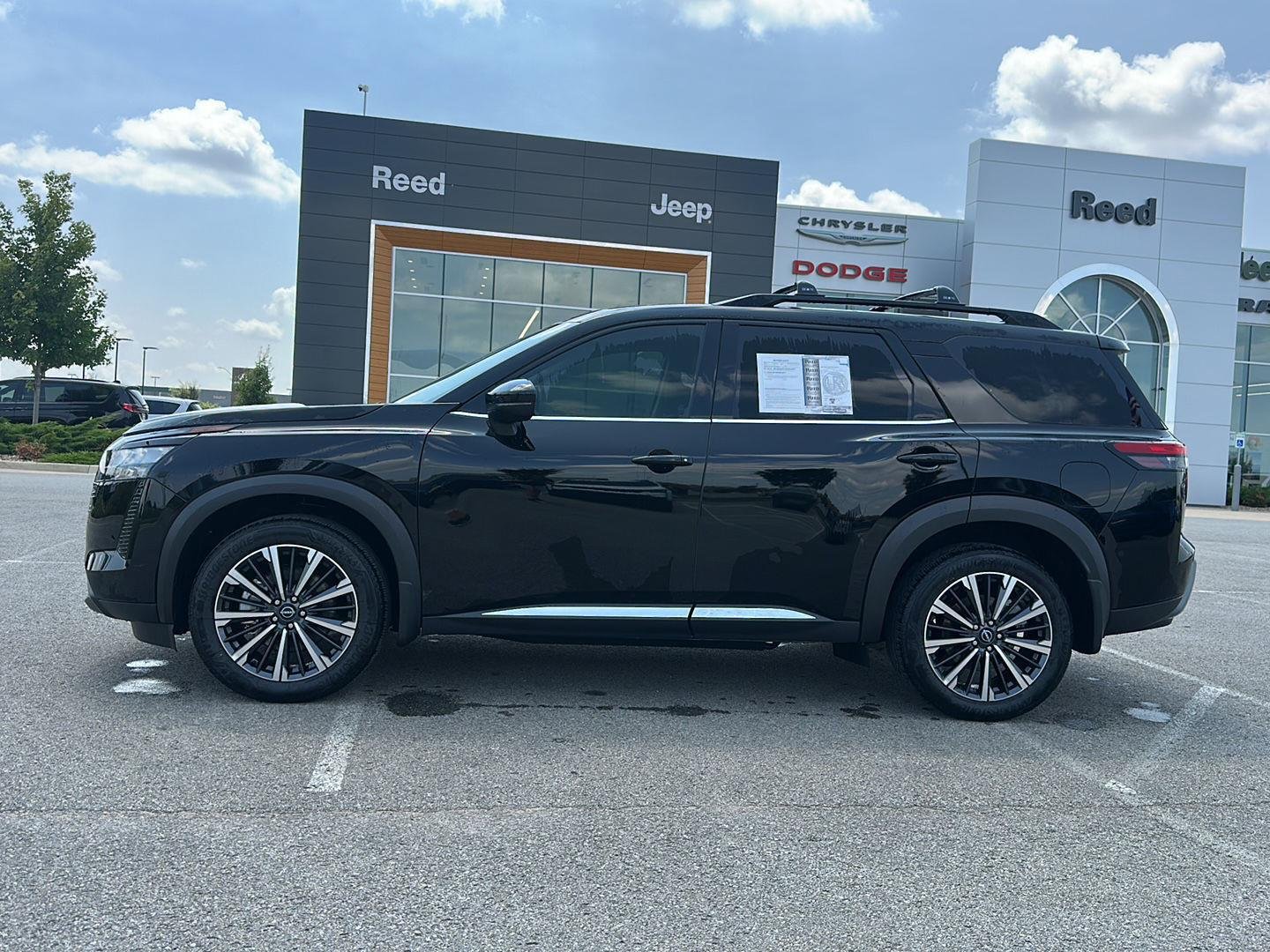 Used 2026 Nissan Pathfinder Platinum with VIN 5N1DR3DJ0TC232401 for sale in Kansas City