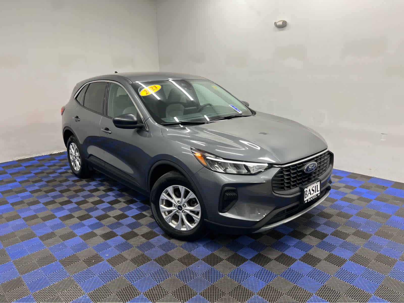 Used 2023 Carbonized Gray Ford Active image 31