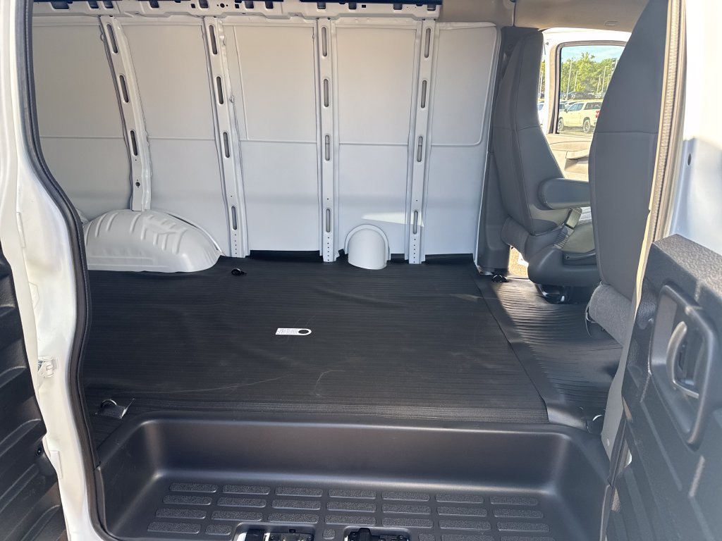 2026 Chevrolet Express Cargo Work Van - Photo 24