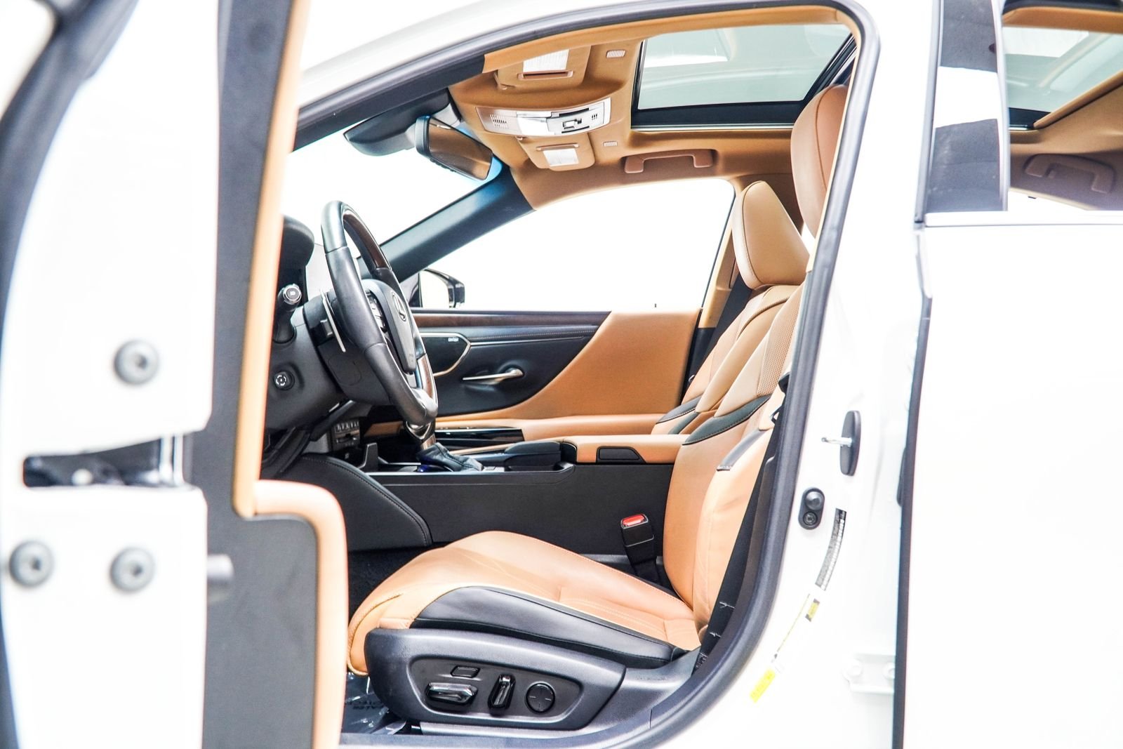 Used 2022 White Lexus 350 Ultra Luxury image 43