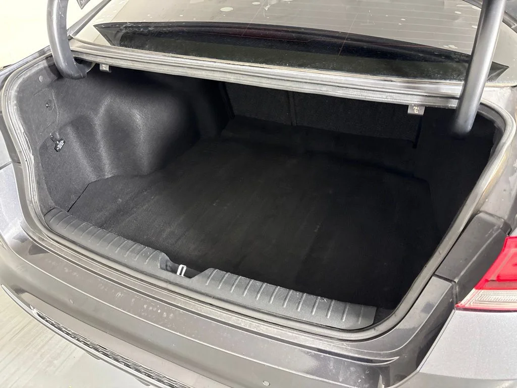 Certified Used 2019 Platinum Graphite Kia LX image 20