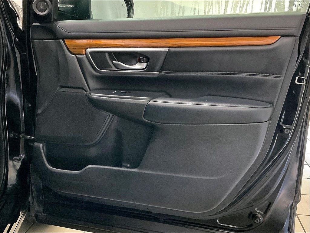 Used 2018 Crystal Black Pearl Honda EX-L image 12