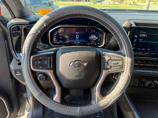 Used 2024 Gray Chevrolet LT image 17