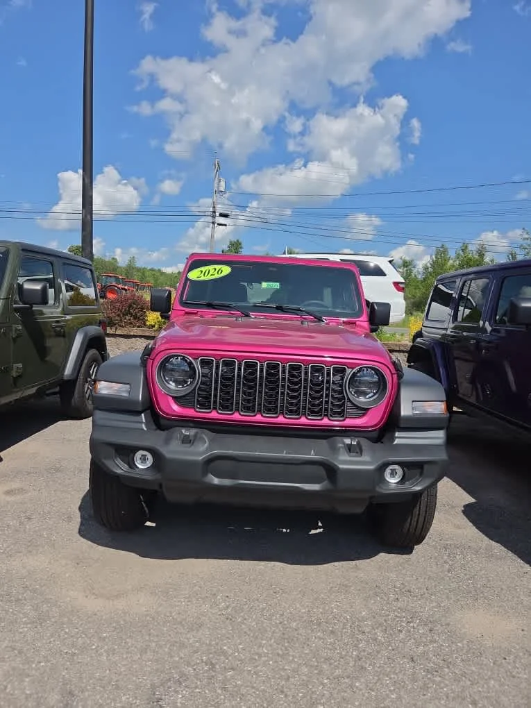 New 2026 Tuscadero Pearl-Coat Exterior Paint Jeep Sport S image 2