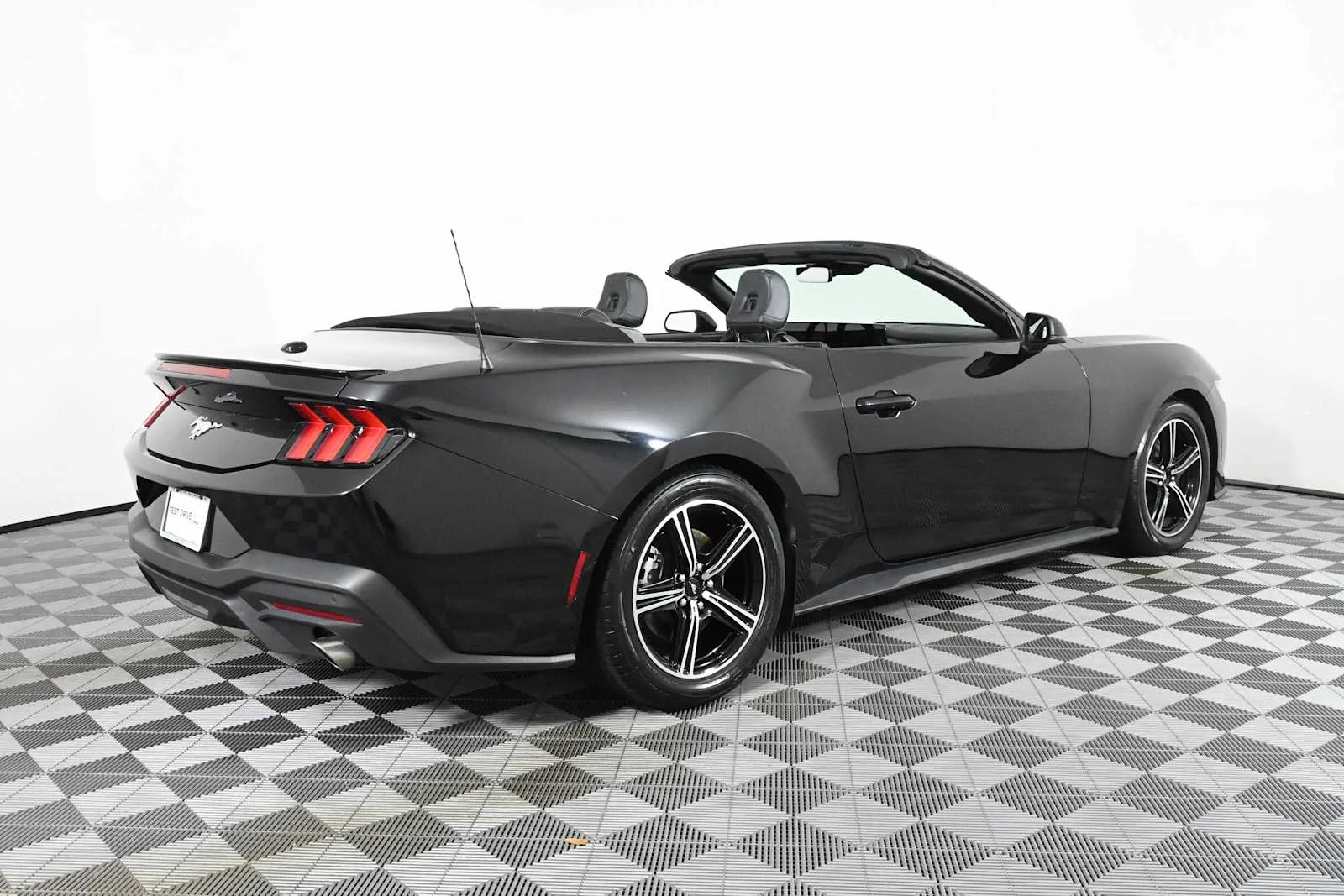 Used 2024 Shadow Black Ford EcoBoost Premium image 13