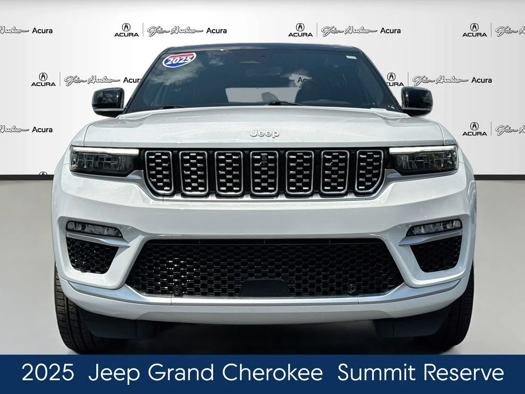 Used 2025 White Jeep Summit Reserve image 4