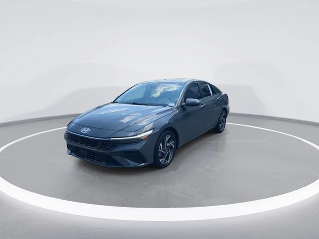 Used 2025 Gray Hyundai Limited image 4