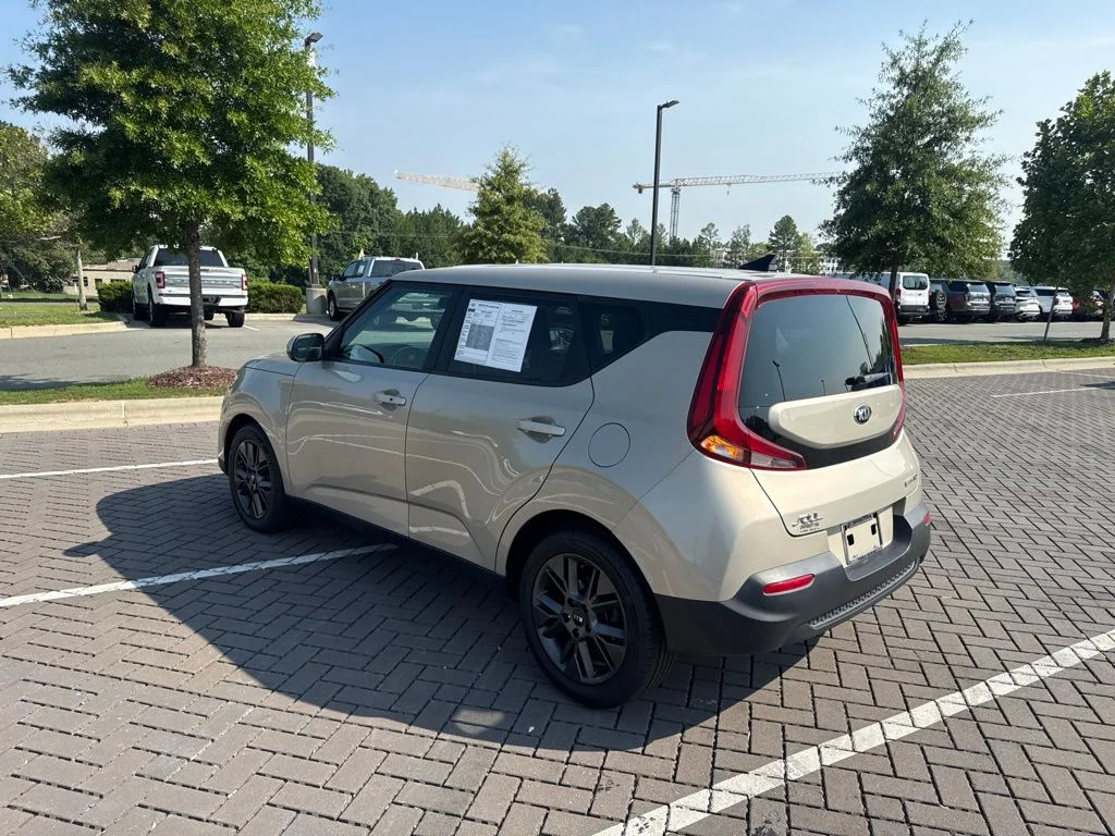 Used 2020 Gold Kia EX image 5