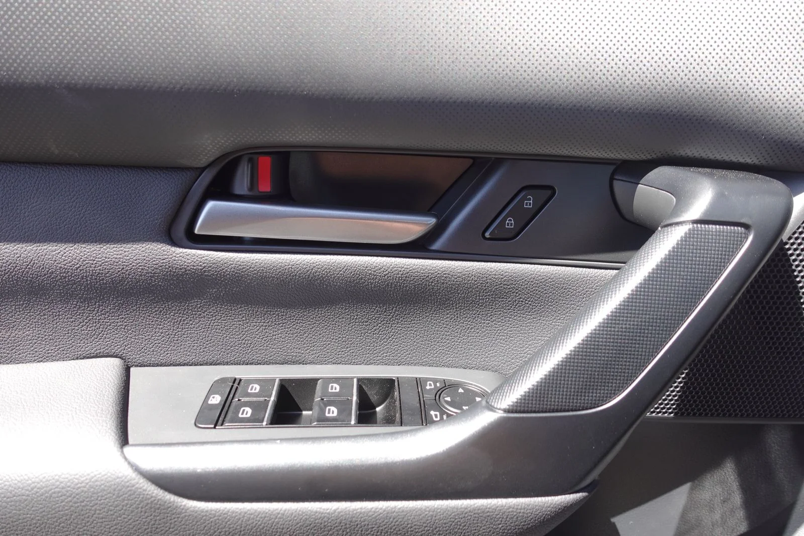 New 2026 Polymetal Gray Metallic Mazda Preferred image 16
