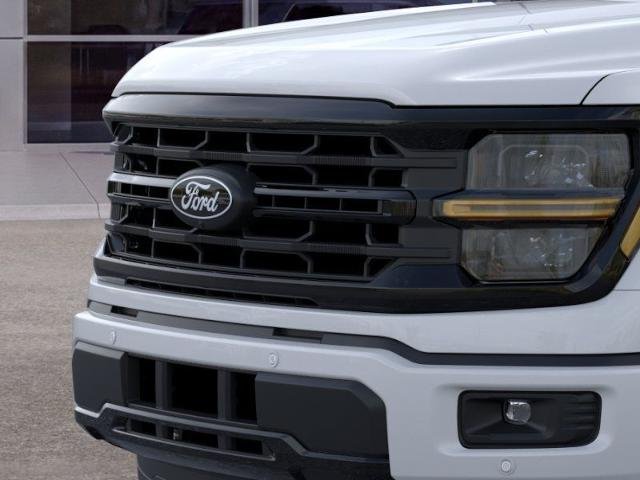 New 2026 Oxford White Ford XLT image 38