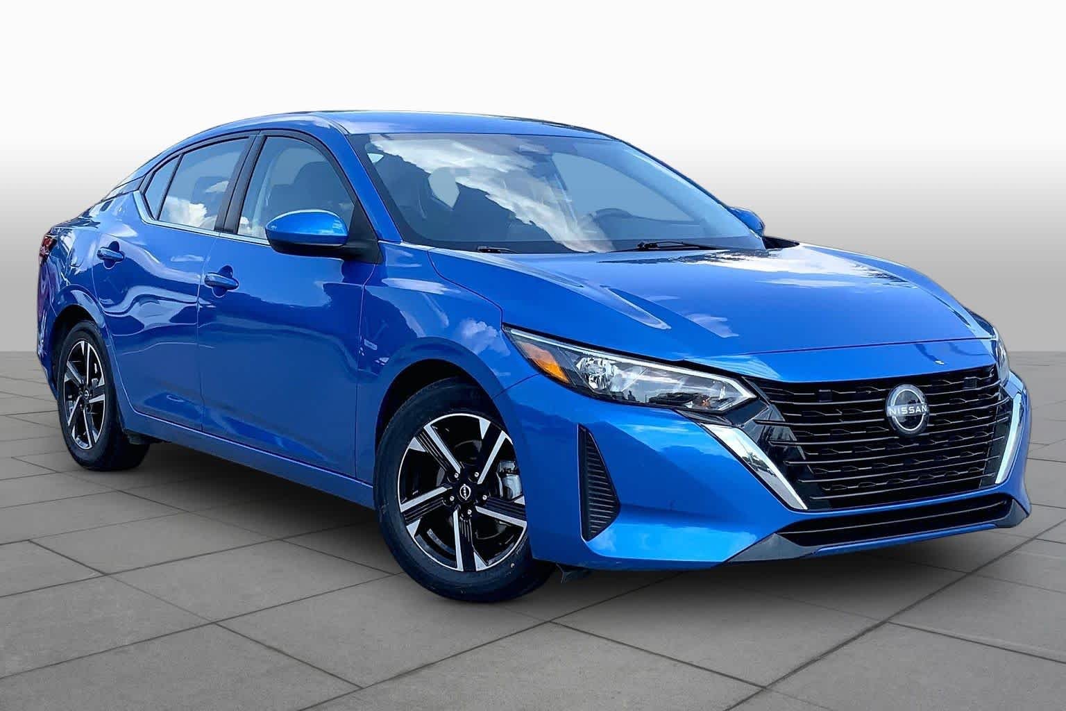 Used 2025 Electric Blue Metallic Nissan SV image 3