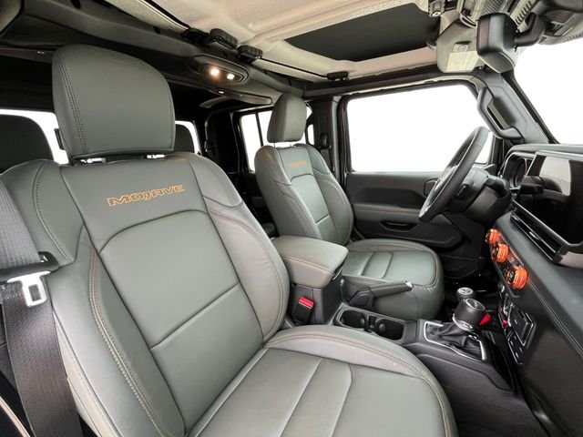 Used 2025 Black Jeep Mojave image 16