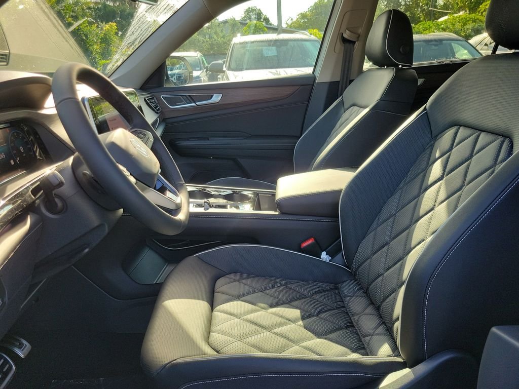 New 2026 White/off-white Volkswagen 2.0T SEL Premium R-Line image 10