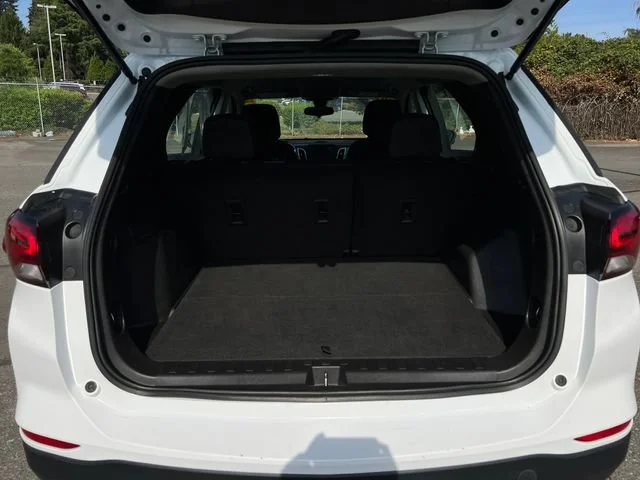 Used 2022 Summit White Chevrolet LS image 13