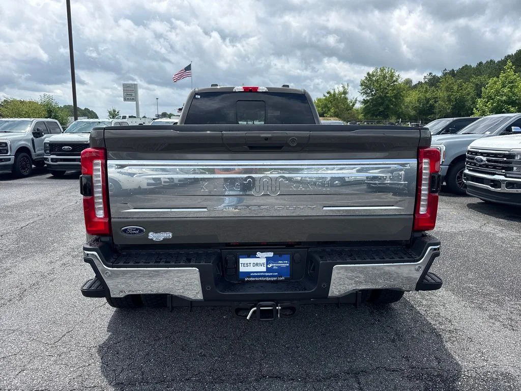 Used 2026 Gray Ford King Ranch image 6