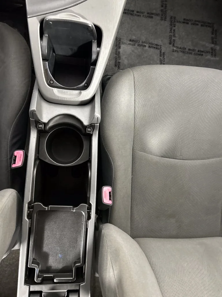 Used 2010 Blue Toyota  image 15