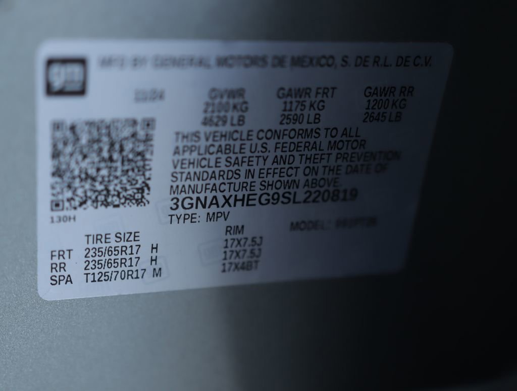 Used 2025 Sterling Gray Metallic Chevrolet LT image 35